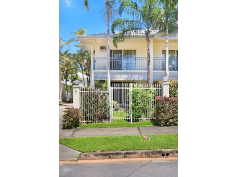 4/7-9 Le Grande, Freshwater QLD 4870