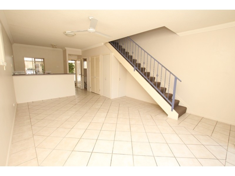 4/7-9 Le Grande, Freshwater QLD 4870