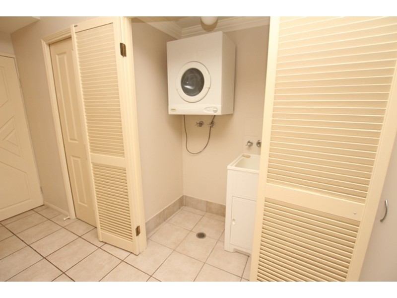 4/7-9 Le Grande, Freshwater QLD 4870