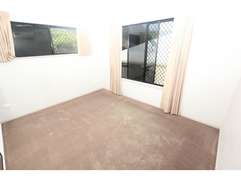 20 Five Span Close, Brinsmead QLD 4870