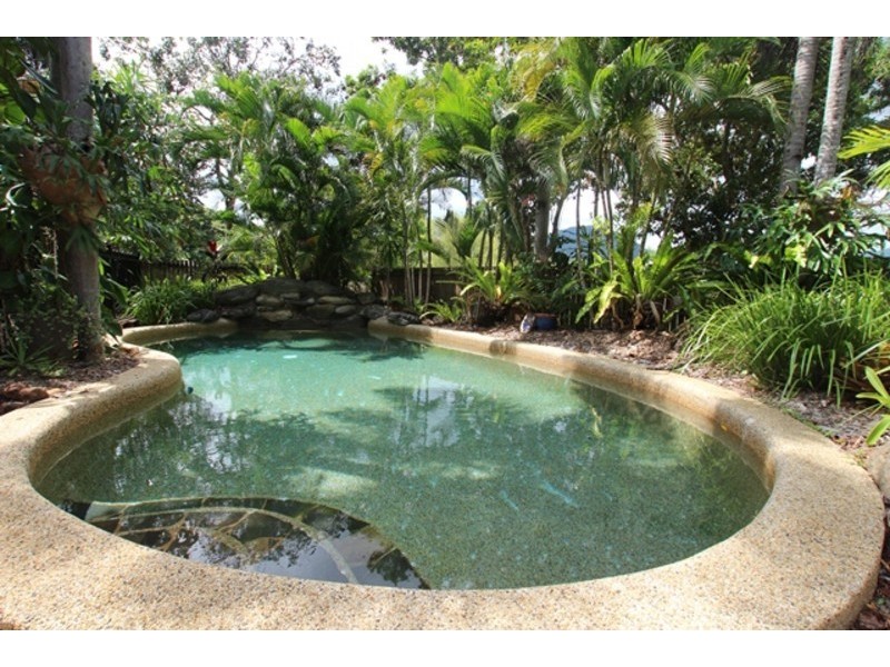 41 Hobson Drive, Brinsmead QLD 4870