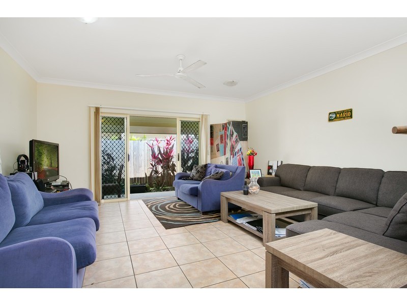 2/4-8 Pool Close, Woree QLD 4868