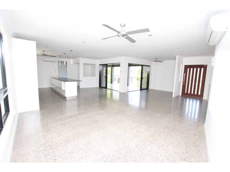 1 Gayundah Close, Earlville QLD 4870