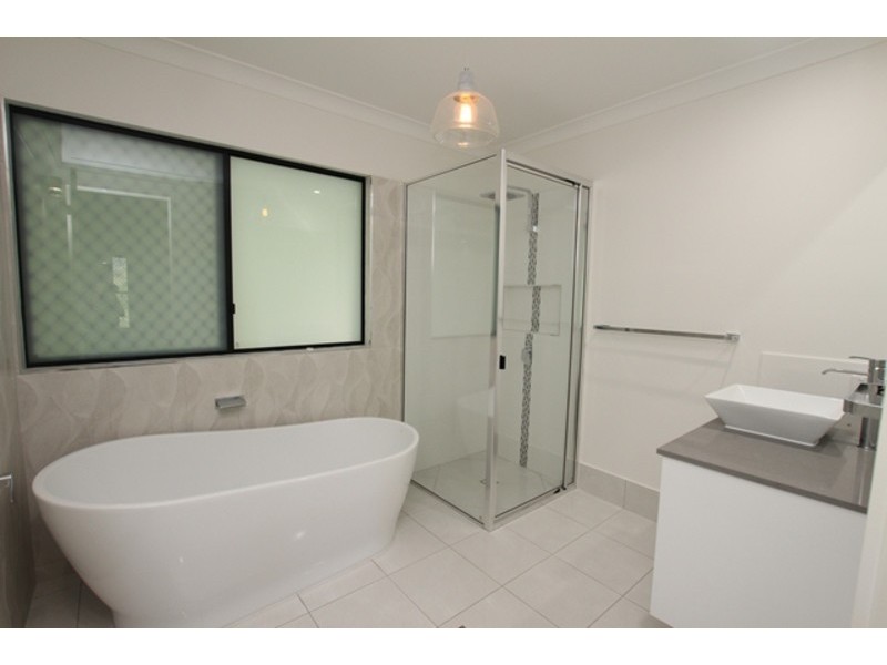 1 Gayundah Close, Earlville QLD 4870