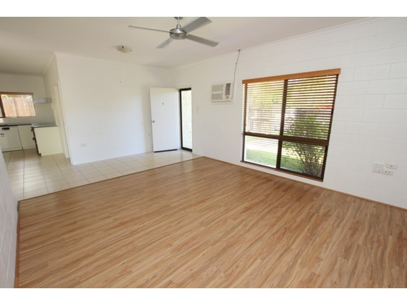 1 Prescott Street, Whitfield QLD 4870