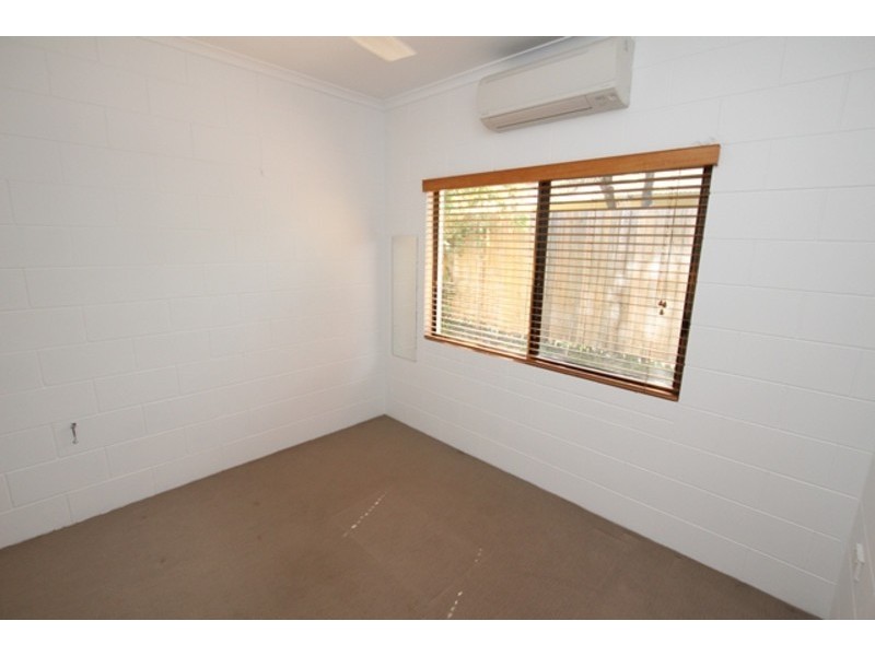 1 Prescott Street, Whitfield QLD 4870