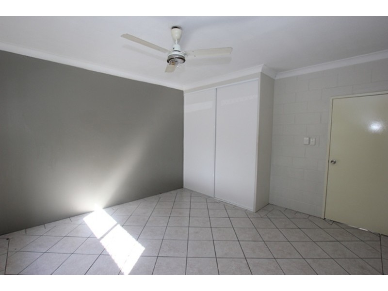 4/52 Pease Street, Manoora QLD 4870