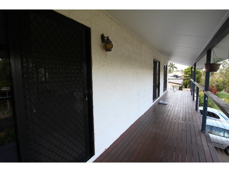 11 Vista Street, Bayview Heights QLD 4868