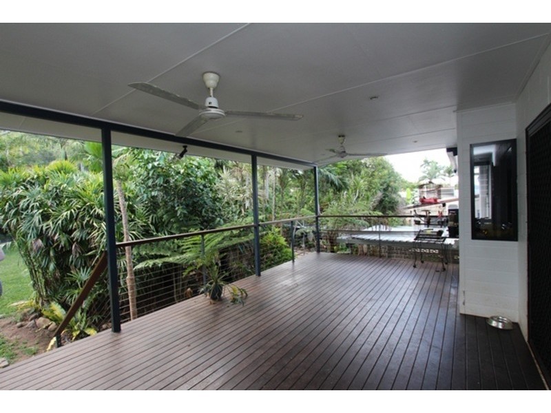 11 Vista Street, Bayview Heights QLD 4868