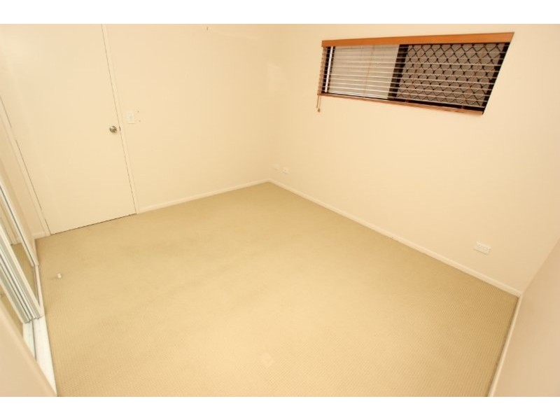 213/11-15 Charlekata Close, Freshwater QLD 4870