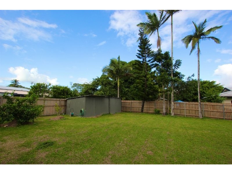 282 McCoombe Street, Westcourt QLD 4870