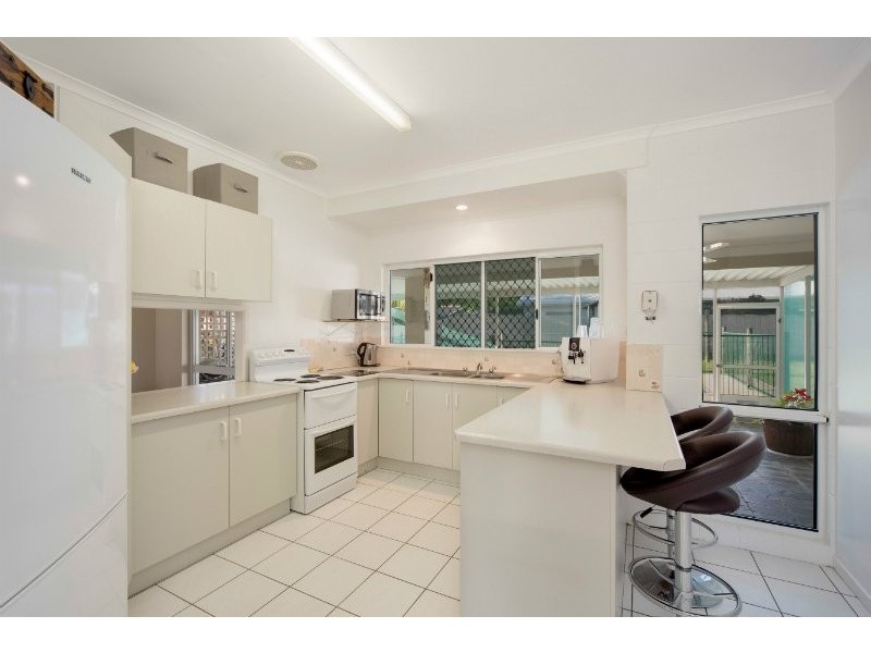 24 Dungarvan Drive, Brinsmead QLD 4870