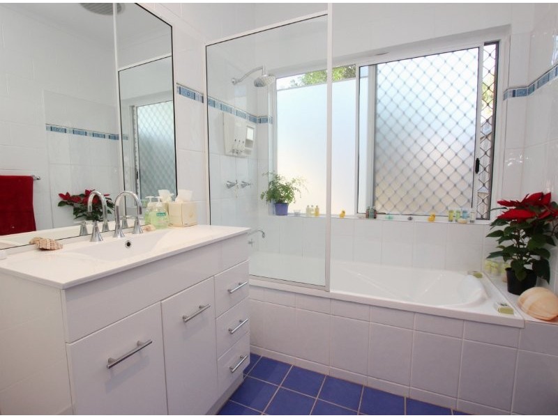 24 Dungarvan Drive, Brinsmead QLD 4870