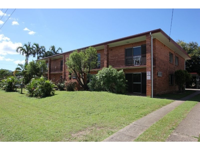 18 Curtin Street, Westcourt QLD 4870