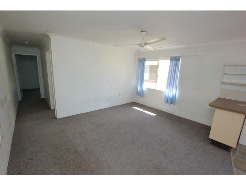 18 Curtin Street, Westcourt QLD 4870