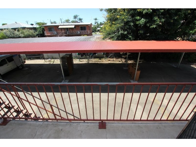 18 Curtin Street, Westcourt QLD 4870