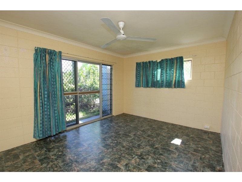 14 Curtin Street, Westcourt QLD 4870