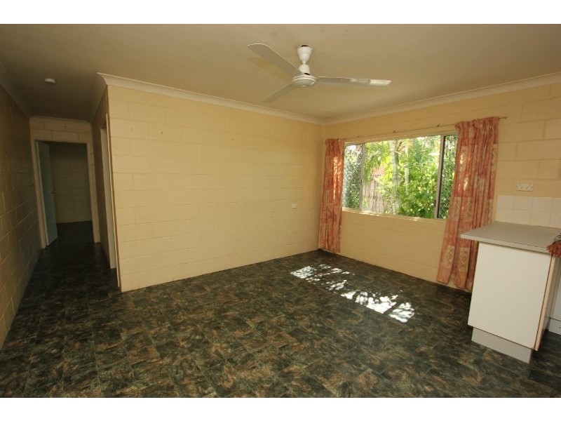 14 Curtin Street, Westcourt QLD 4870