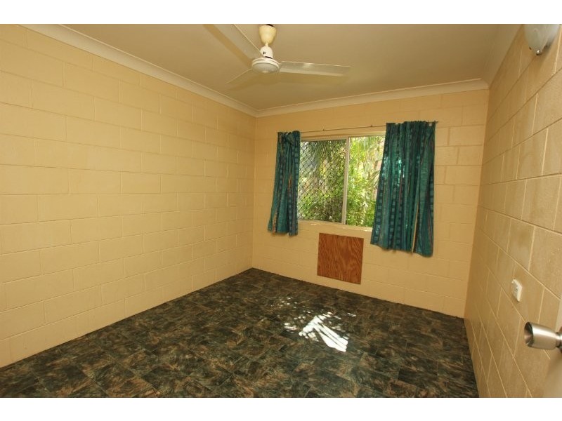 14 Curtin Street, Westcourt QLD 4870