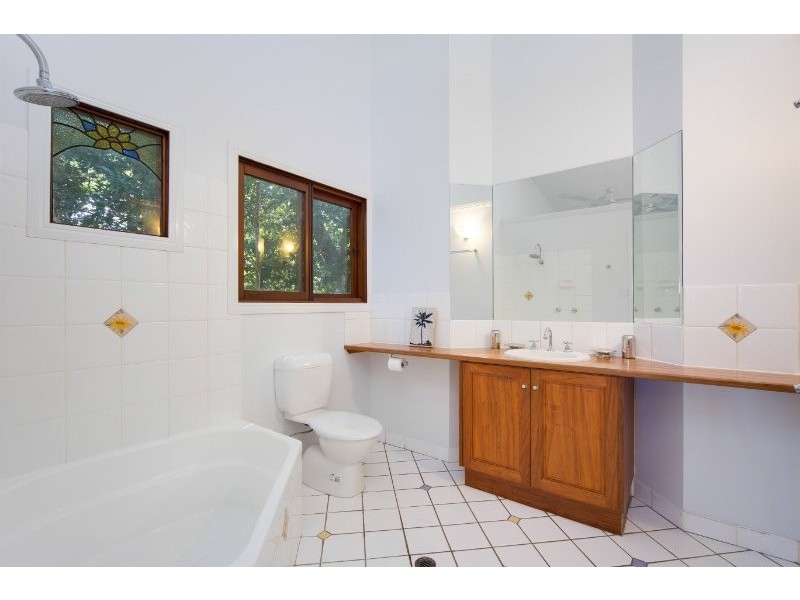 2 Raintree Place, Edge Hill QLD 4870