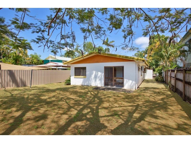 458 Varley, Yorkeys Knob QLD 4878