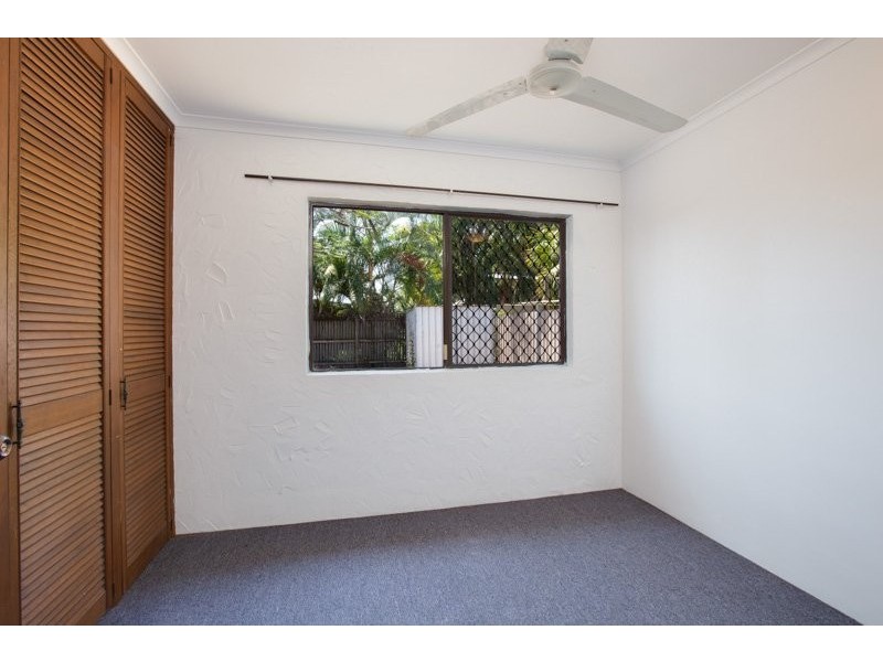 458 Varley, Yorkeys Knob QLD 4878