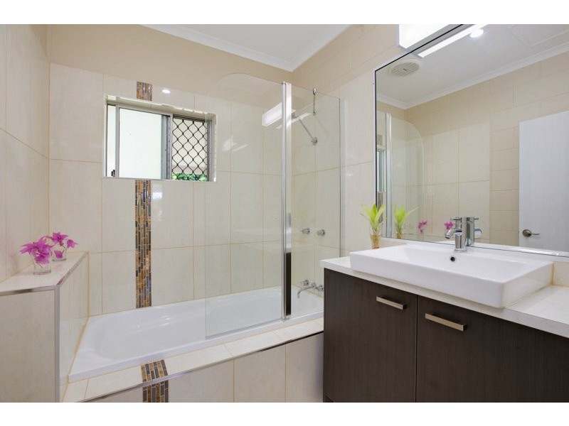 26 Bicentennial, Bentley Park QLD 4869