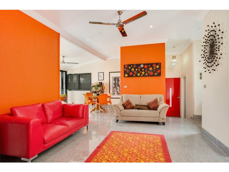 25 Collinson Street, Westcourt QLD 4870