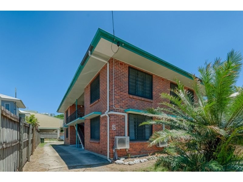 1/15 Lily Street, Cairns North QLD 4870