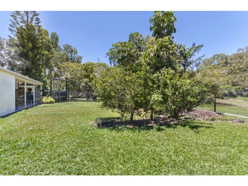 18 Ramsey Drive, Kanimbla QLD 4870