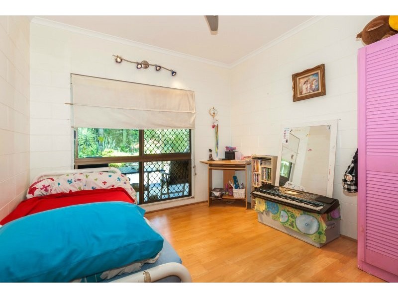 18 Ramsey Drive, Kanimbla QLD 4870