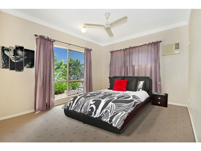 6 Moth Close, Edmonton QLD 4869