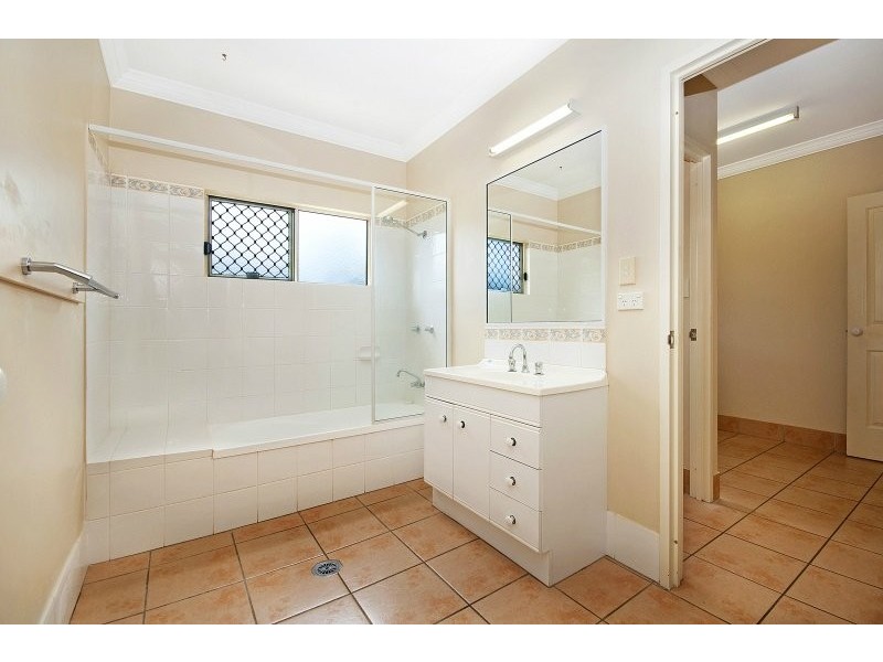 6 Moth Close, Edmonton QLD 4869