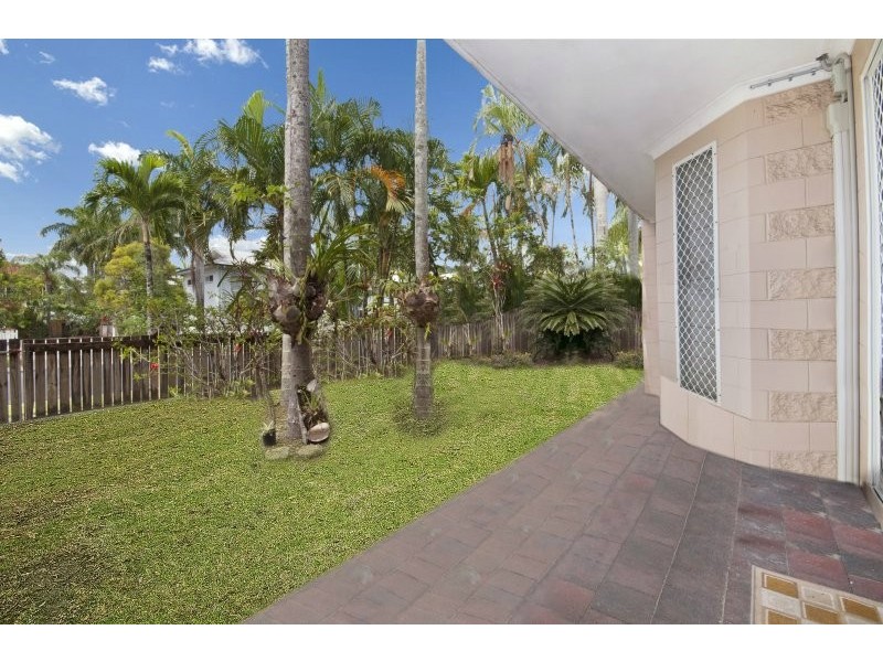 1/8 Springfield Crescent, Manoora QLD 4870