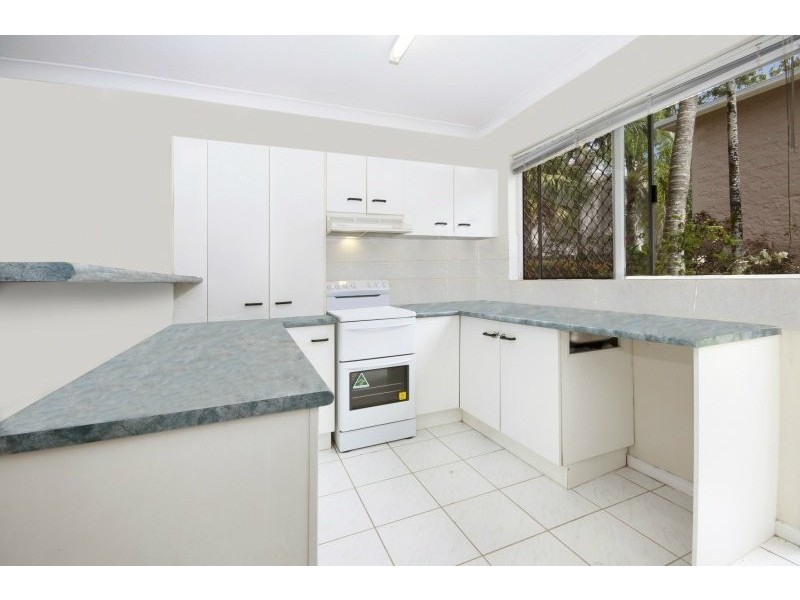 1/8 Springfield Crescent, Manoora QLD 4870