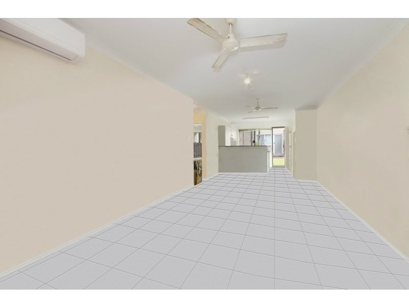 1/8 Springfield Crescent, Manoora QLD 4870