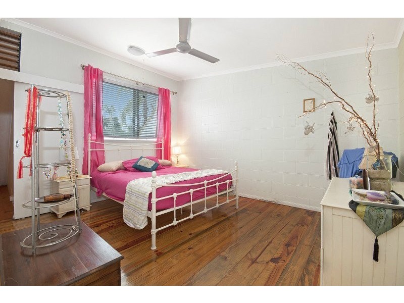 8/10 Alamanda Street, Holloways Beach QLD 4878