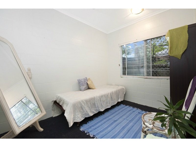 8/10 Alamanda Street, Holloways Beach QLD 4878