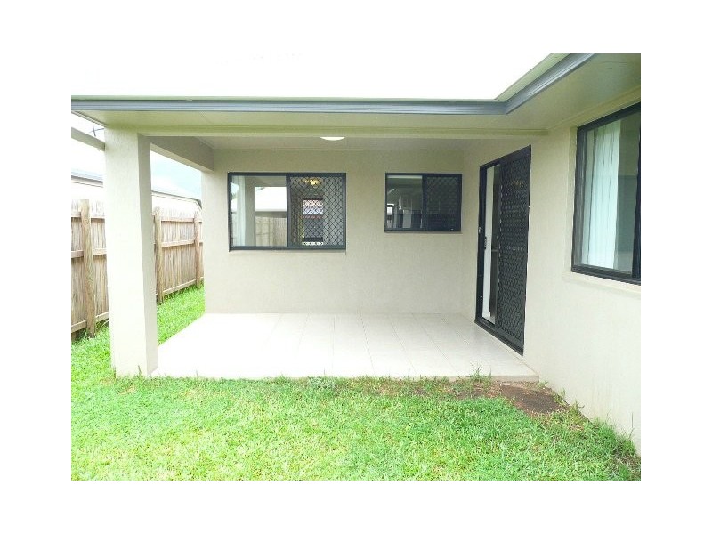 8 Boyce Street, Bentley Park QLD 4869