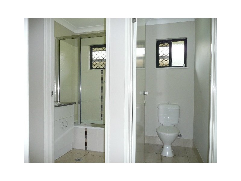 8 Boyce Street, Bentley Park QLD 4869