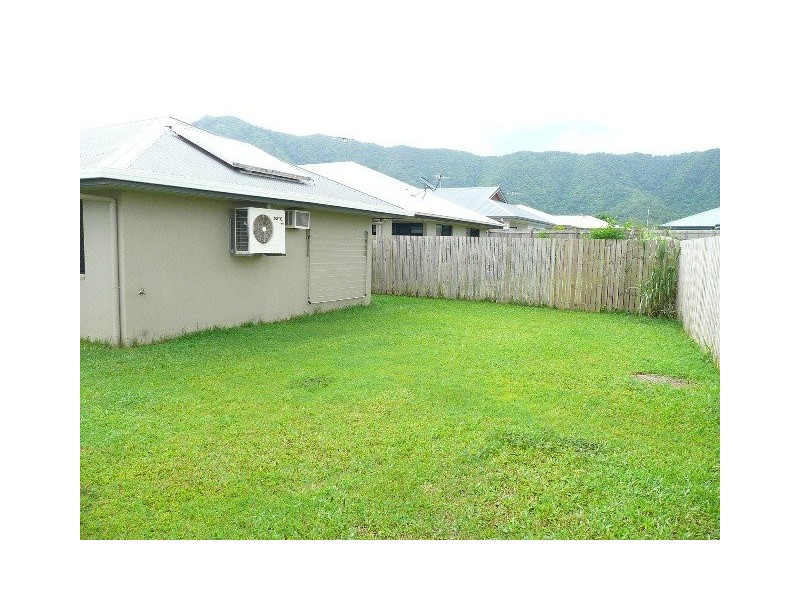 8 Boyce Street, Bentley Park QLD 4869