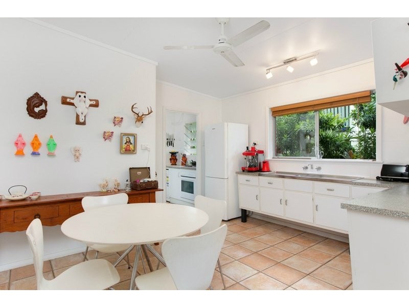 334 Fearnley Street, Manunda QLD 4870