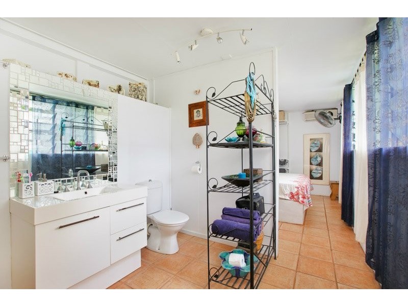 334 Fearnley Street, Manunda QLD 4870