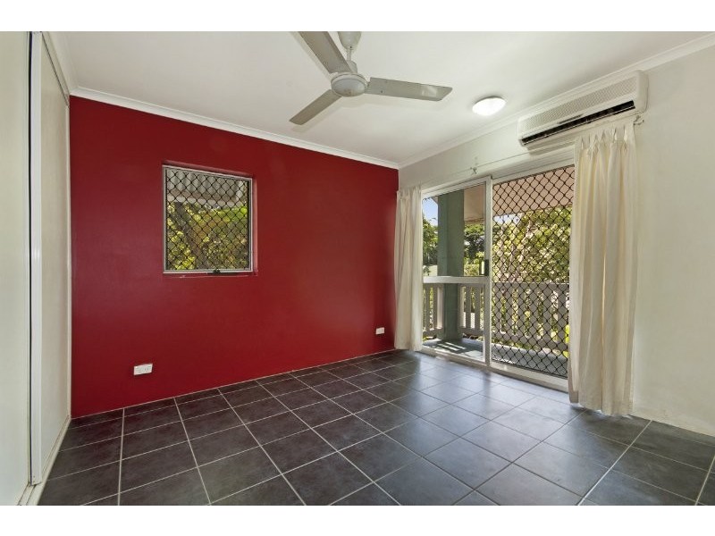 1/74-78 Old Smithfield Road, Freshwater QLD 4870