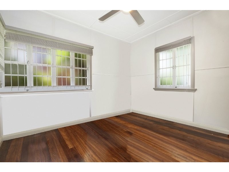 251 Aumuller Street, Westcourt QLD 4870