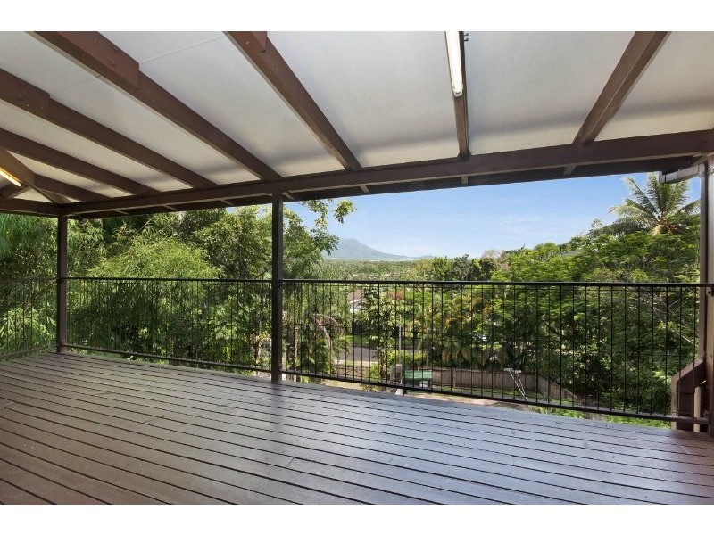 9 Moresby Street, Trinity Beach QLD 4879