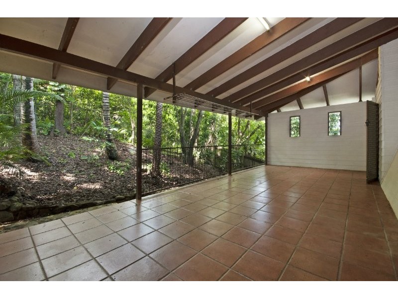 9 Moresby Street, Trinity Beach QLD 4879