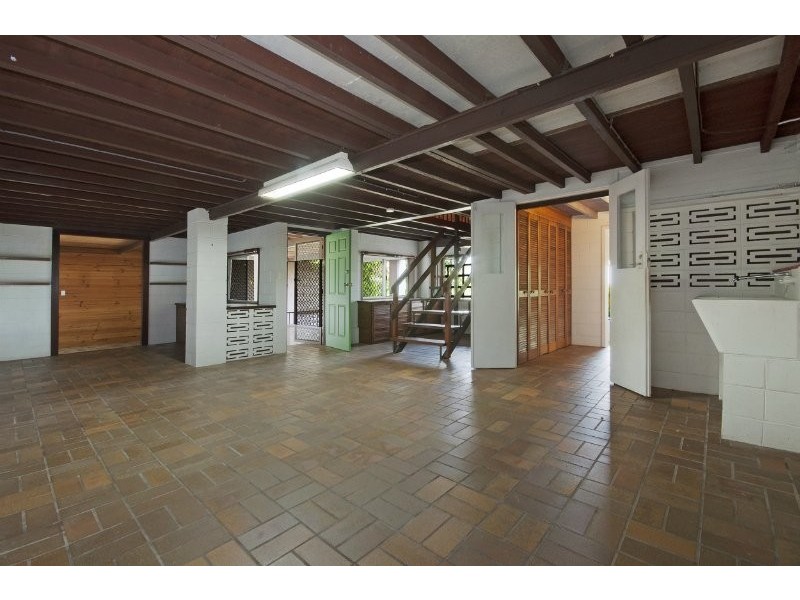 9 Moresby Street, Trinity Beach QLD 4879