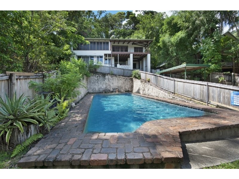 9 Moresby Street, Trinity Beach QLD 4879