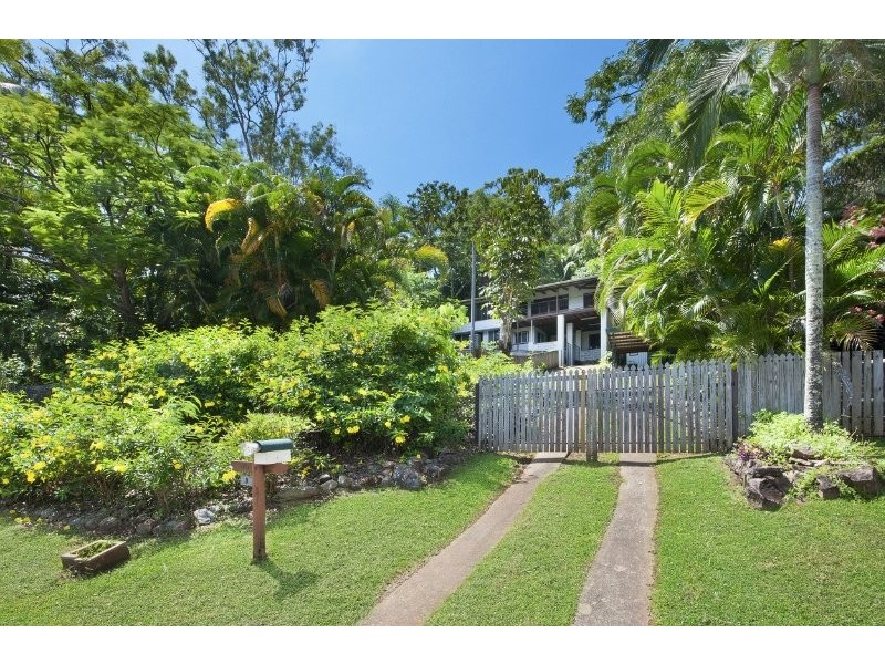 9 Moresby Street, Trinity Beach QLD 4879